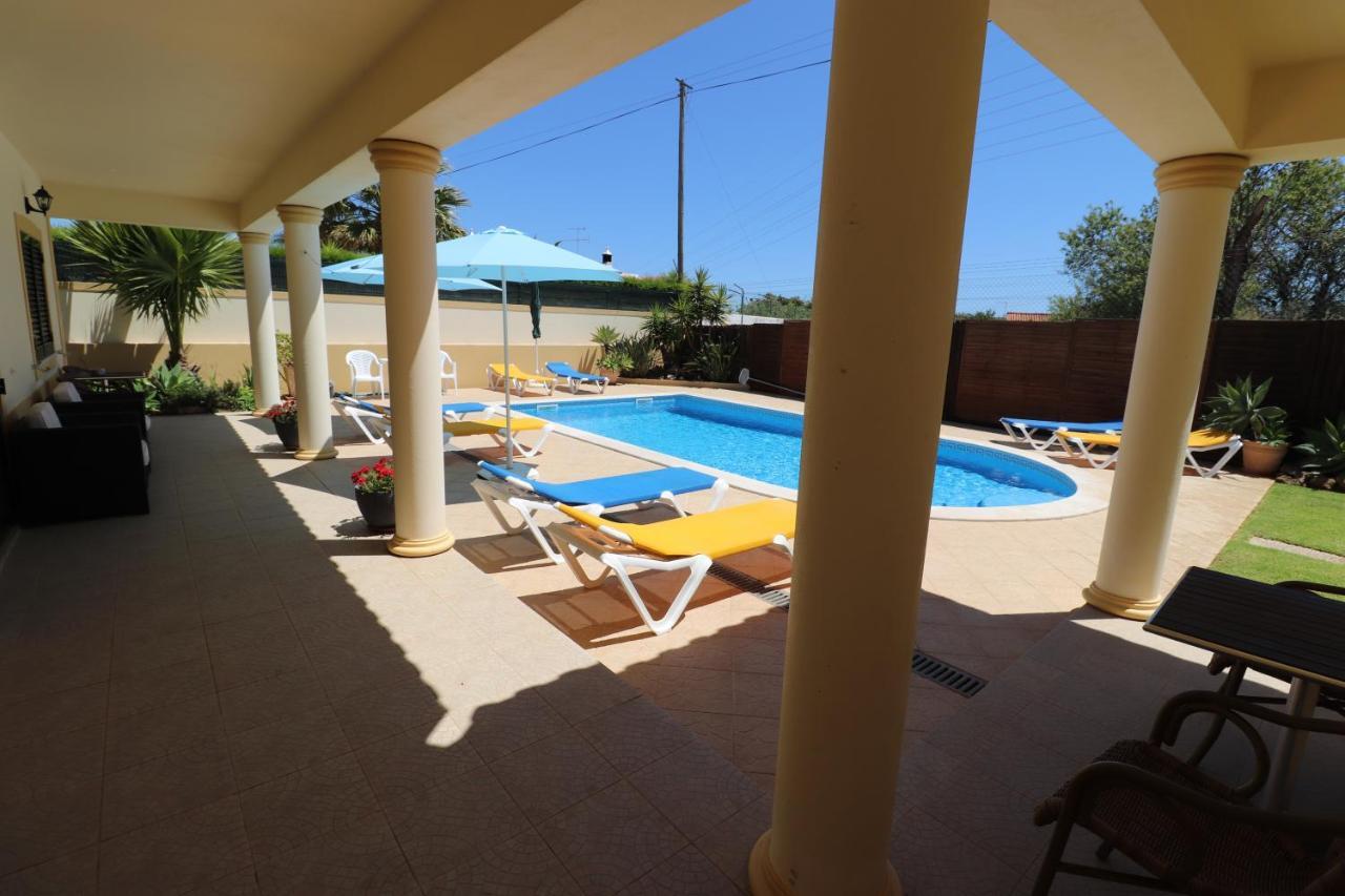 Apartment Eber: Poolside Near Old Town Albufeira