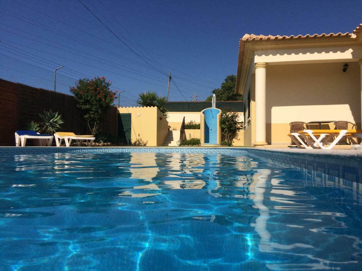 Eber: Poolside Near Old Town Albufeira