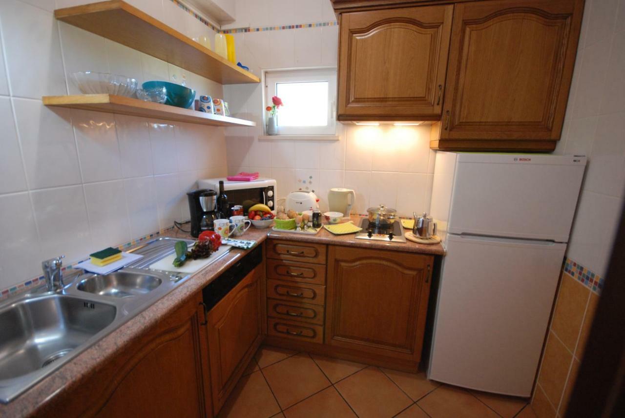 Eber: Poolside Near Old Town Apartment Albufeira