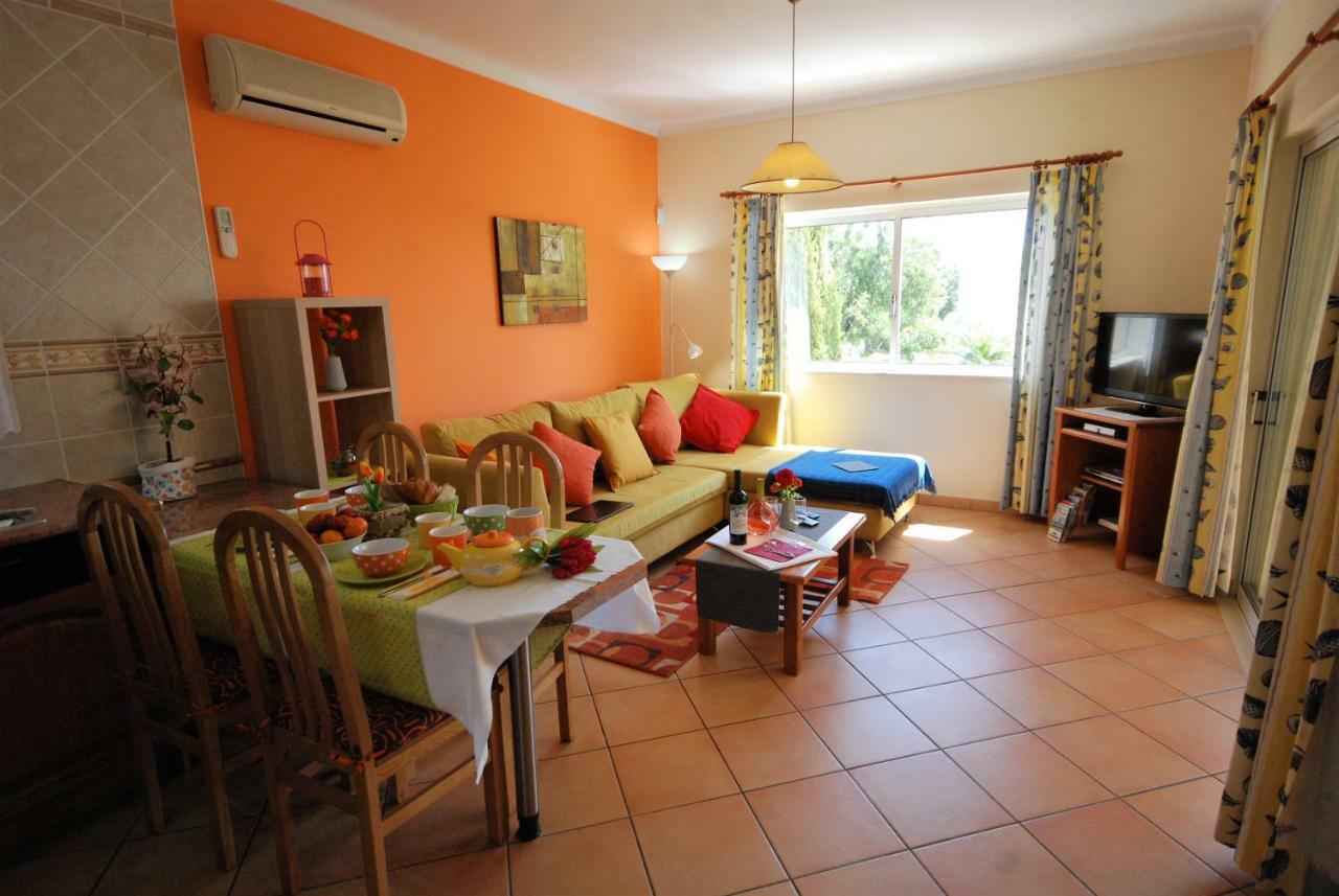 Eber: Poolside Near Old Town Apartment Albufeira